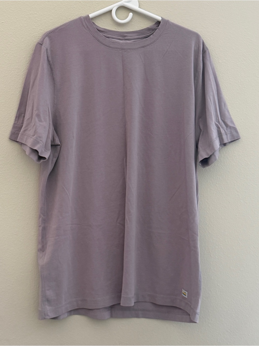 Vuori Tuvalu Tee Men's Purple Solid Logo Crew Neck Short Sleeve T-Shirt XL